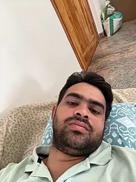 sunnu 97  online show from May 31, 2026, 2:31 am