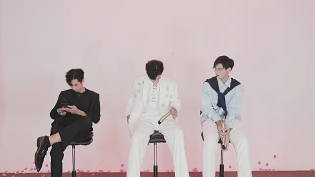 JL-sweetbaby1 online show from September 23, 2025, 1:47 pm