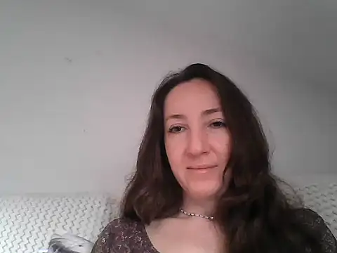 Valessya online show from May 21, 2026, 2:35 pm