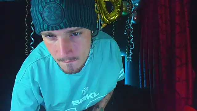 Snapshot of Angels21cm chatting on September 24, 2025, 4:49 am Angels21cm online show from September 24, 2025, 4:49 am