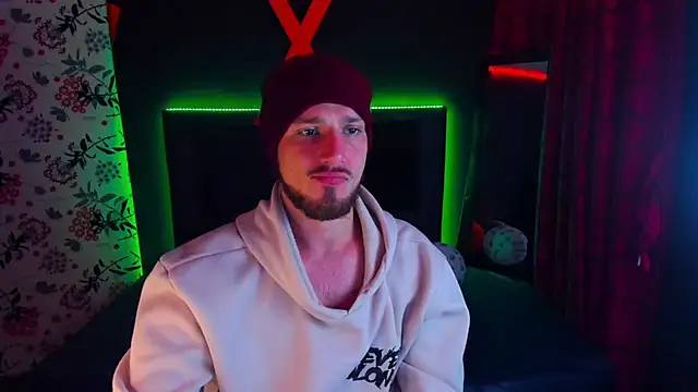 Snapshot of Angels21cm chatting on October 14, 2025, 3:29 am Angels21cm online show from October 14, 2025, 3:29 am