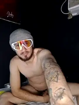 Snapshot of Angels21cm chatting on November 5, 2025, 10:15 am Angels21cm online show from November 5, 2025, 10:15 am