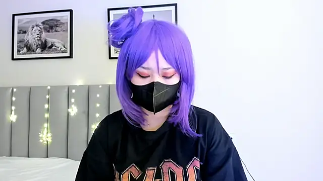 yanyaan online show from February 25, 2026, 8:40 pm