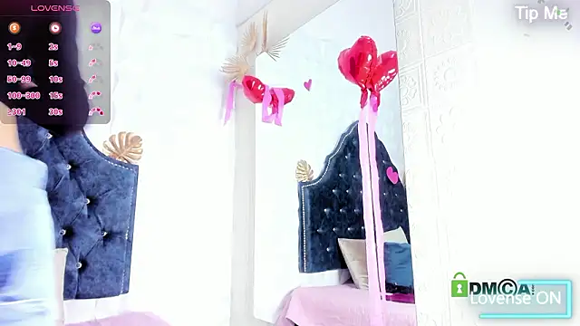 Caroline daring online show from February 21, 2026, 11:44 am