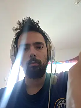 Snapshot of Arthur_Rj_21 chatting on October 3, 2025, 5:10 pm Arthur Rj 21 online show from October 3, 2025, 5:10 pm