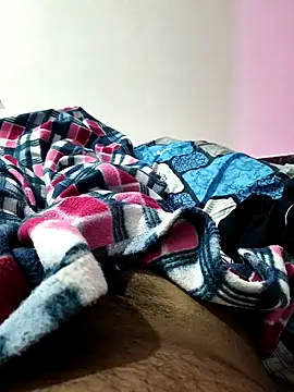 Snapshot of Chanderi19 chatting on September 19, 2025, 8:42 pm Chanderi19 online show from September 19, 2025, 8:42 pm