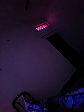 Snapshot of Chanderi19 chatting on October 5, 2025, 12:20 am Chanderi19 online show from October 5, 2025, 12:20 am