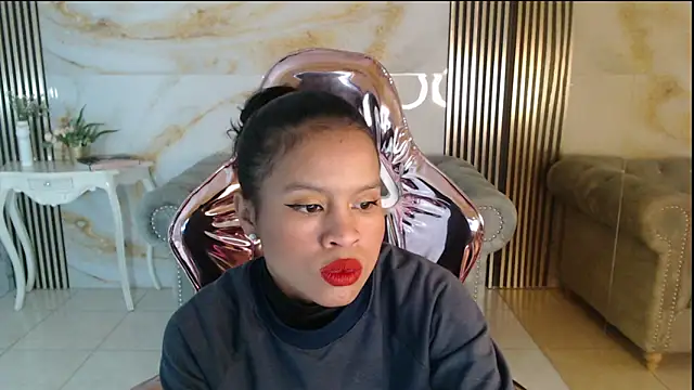 catalina5 s online show from February 27, 2026, 1:11 pm