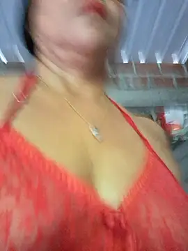 Snapshot of Lucerito-Hot chatting on November 15, 2025, 1:29 pm Lucerito-Hot online show from November 15, 2025, 1:29 pm
