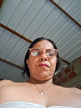 Snapshot of Lucerito-Hot chatting on December 2, 2025, 6:47 pm Lucerito-Hot online show from December 2, 2025, 6:47 pm