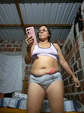 Snapshot of Lucerito-Hot chatting on January 12, 2026, 2:17 am Lucerito-Hot online show from January 12, 2026, 2:17 am