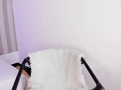 Sofiapassionne online show from September 12, 2025, 5:57 pm