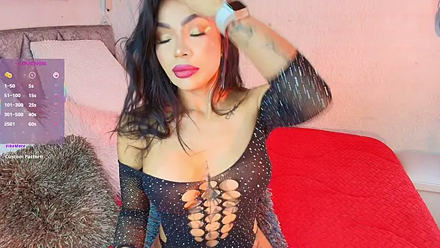 veronikali online show from October 28, 2025, 1:14 pm