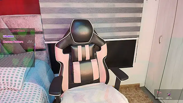 veronikali online show from November 25, 2025, 4:29 pm