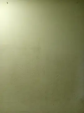 Mia2xsmith online show from April 8, 2026, 10:43 pm