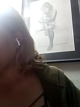 ROOMIINA online show from December 20, 2025, 5:36 am