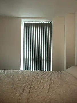 SexySaraxxoo online show from December 16, 2025, 11:48 am