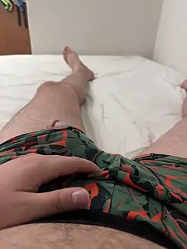 dicksmallll online show from September 12, 2025, 8:09 pm