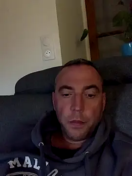 Snapshot of Marronglace1 chatting on October 14, 2025, 6:03 am Marronglace1 online show from October 14, 2025, 6:03 am