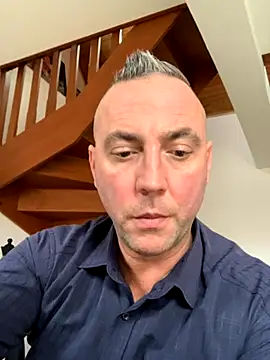 Marronglace1 online show from December 1, 2025, 12:10 pm