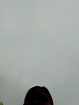 Snapshot of Huyen_x chatting on March 12, 2026, 5:57 am Huyen x online show from March 12, 2026, 5:57 am