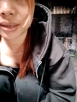 Snapshot of Huyen_x chatting on March 16, 2026, 1:44 am Huyen x online show from March 16, 2026, 1:44 am