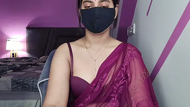 Snapshot of Tanya-mittal chatting on July 4, 2026, 6:19 am Tanya-mittal online show from July 4, 2026, 6:19 am
