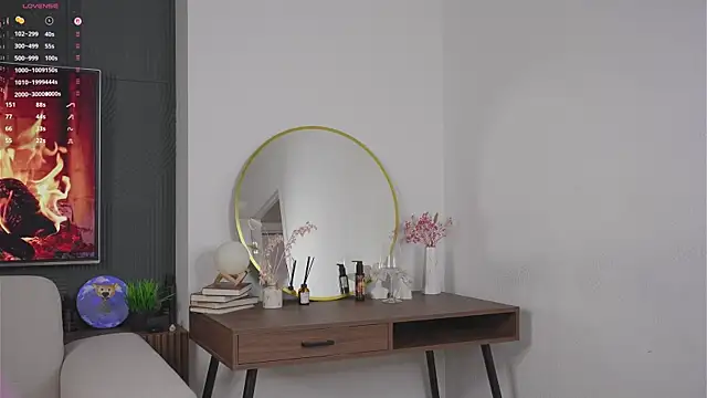 EmelySwickheimer online show from October 16, 2025, 7:04 pm