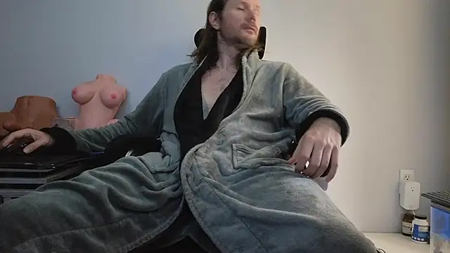 Snapshot of AlbinoAdonis chatting on October 3, 2025, 6:05 pm AlbinoAdonis online show from October 3, 2025, 6:05 pm