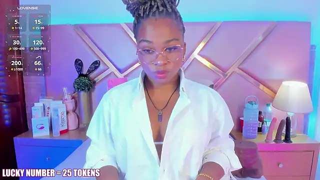 SophieSinclair online show from March 28, 2026, 12:49 pm