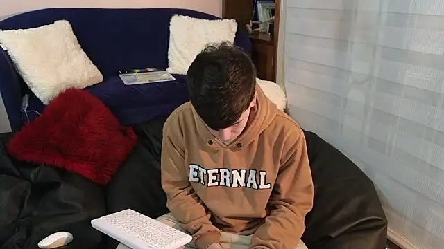 tightncuteass online show from February 26, 2026, 1:04 am