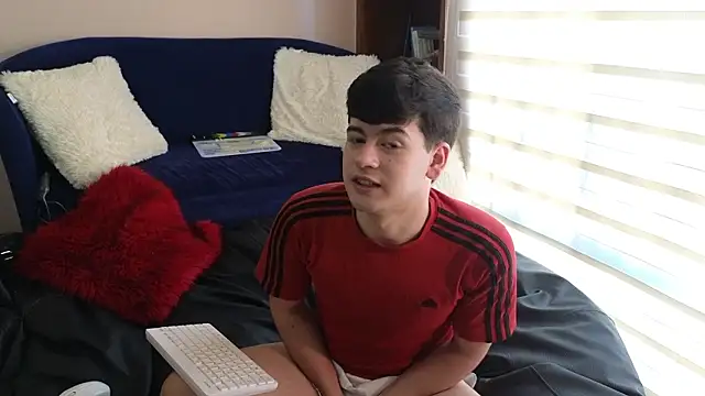 tightncuteass online show from February 27, 2026, 7:47 pm