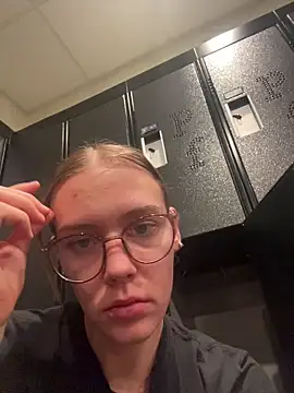 AllesandraLove online show from November 10, 2025, 3:11 pm