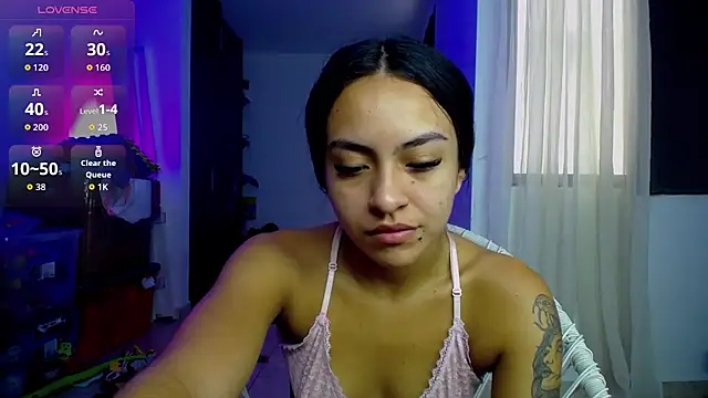 Snapshot of Leslie_Bussh_ chatting on July 29, 2026, 12:25 pm Leslie Bussh online show from July 29, 2026, 12:25 pm