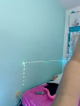 ZARAY 1118 online show from October 6, 2025, 7:33 pm