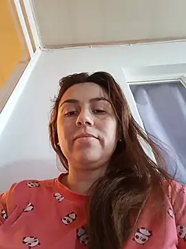 vanessa-titisM online show from May 23, 2026, 3:27 pm