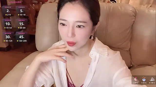 Snapshot of miss-lin chatting on September 26, 2025, 2:21 pm miss-lin online show from September 26, 2025, 2:21 pm