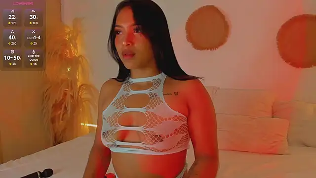 AliisonWells online show from December 16, 2025, 11:54 pm