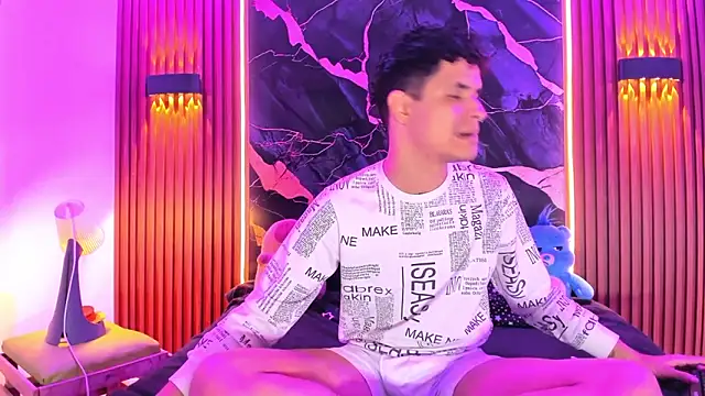 Lucky boys  X online show from February 9, 2026, 2:21 pm