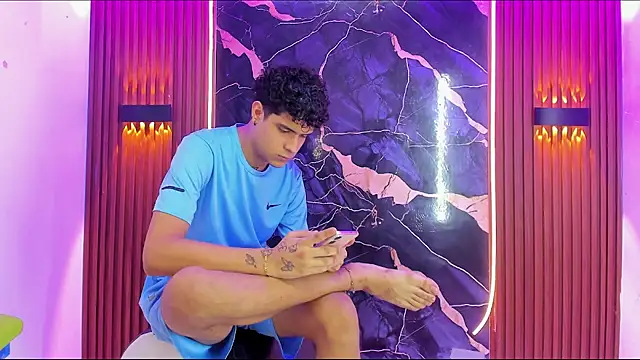 Lucky boys  X online show from April 12, 2026, 3:17 pm