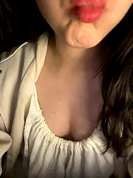 ruiki666 online show from November 11, 2025, 3:23 pm