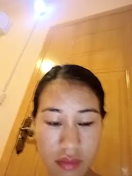 Snapshot of luy-xinh02 chatting on September 27, 2025, 2:11 pm luy-xinh02 online show from September 27, 2025, 2:11 pm