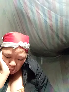 riso-00 online show from November 3, 2025, 11:00 am