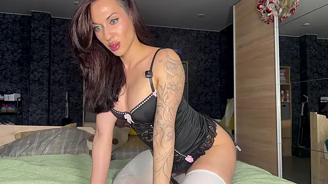 AzureEyes online show from April 2, 2026, 2:26 pm