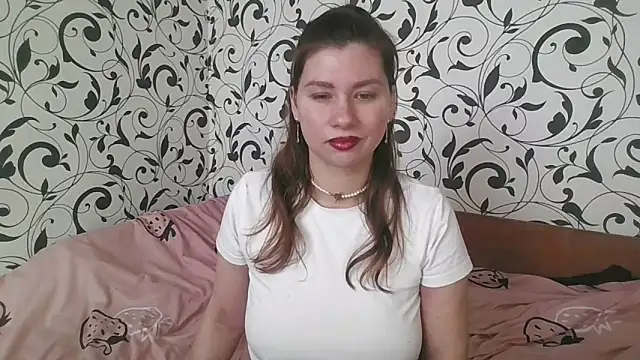 YourEmilie online show from February 5, 2026, 10:09 am