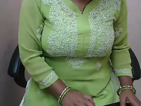 bold naina online show from November 10, 2025, 4:00 am