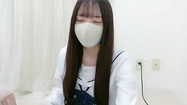  Mia land  online show from October 29, 2025, 1:13 pm