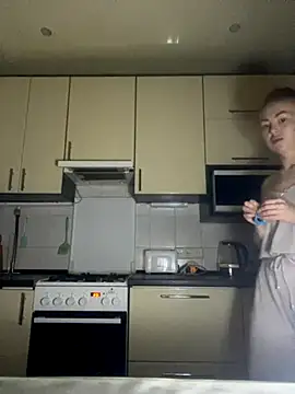 MartaLuna  online show from November 24, 2025, 7:57 pm