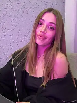 Elizabeth Tay online show from January 18, 2026, 5:28 pm