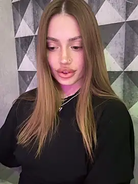 Elizabeth Tay online show from April 1, 2026, 6:05 pm